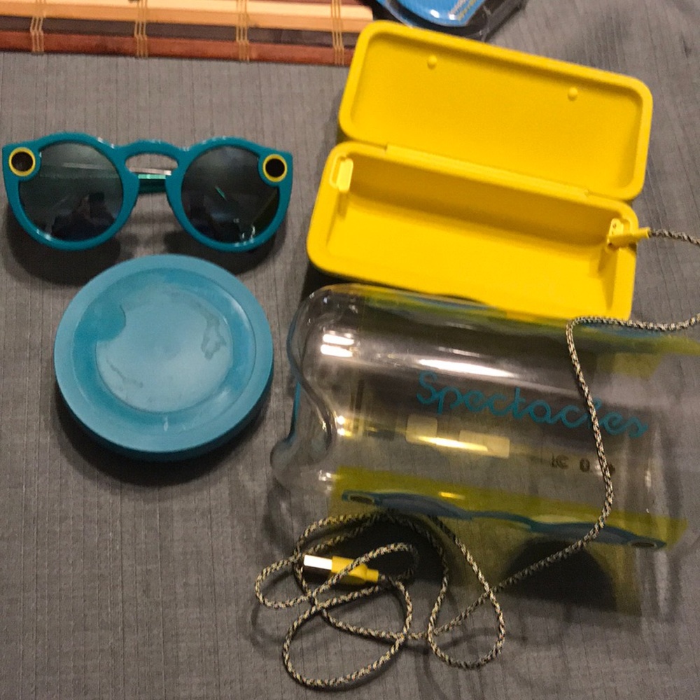 Snapchat spectacles teal with cord and case
